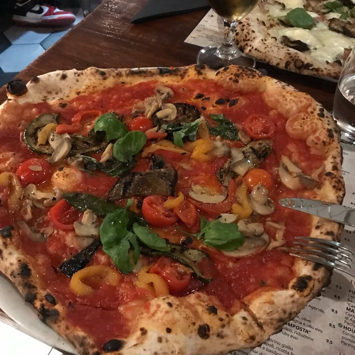 photo of Napples Pizzeria vegetariana rivisitata shared by @juliafavaro on  18 Jan 2023 - review