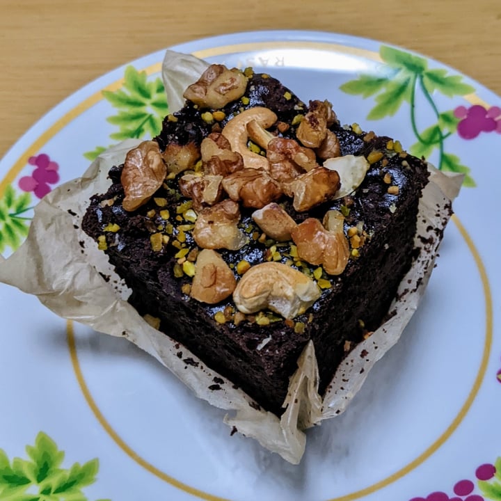 photo of 行徳デリキッチン Plenty of nut brownies shared by @izumi on  29 Apr 2022 - review