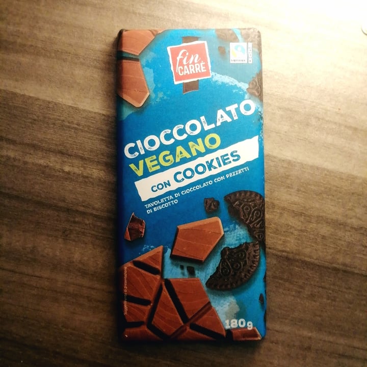 photo of Fin Carré Cioccolato Vegano con Cookies shared by @irene80 on  27 Jan 2022 - review