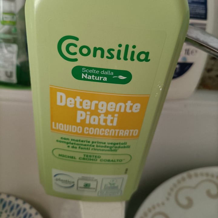 photo of Consilia detergente piatti liquido concentrato shared by @paola-bibi on  09 May 2022 - review