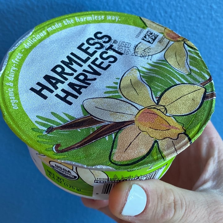 photo of Harmless Harvest Vanilla coconut yogurt shared by @chloeh on  03 Jan 2022 - review