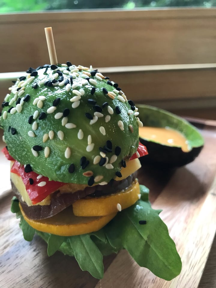 photo of The Good Co. Cafe Avocado burger shared by @jovin on  25 Aug 2019 - review