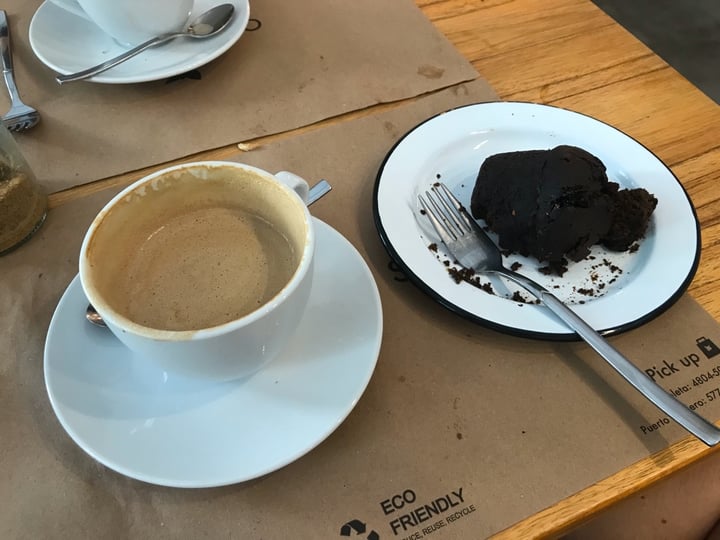 photo of OL'DAYS Coffee and Deli Café Con Leche Vegetal Y Muffin De Chocolate shared by @sechague on  18 Jan 2020 - review