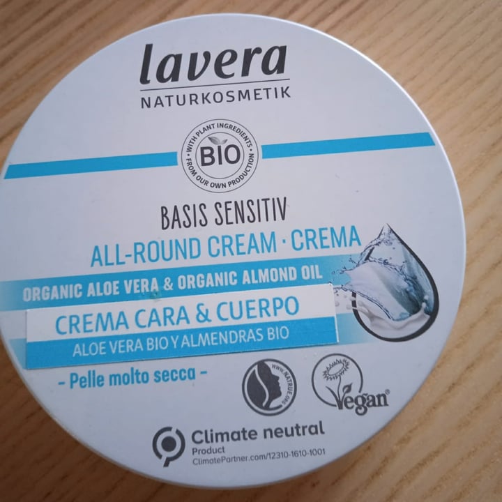 photo of Lavera Naturkosmetik crema cara y vuerpo con aloe y almendras shared by @ardora on  30 Jun 2022 - review
