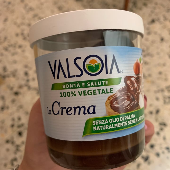 photo of Valsoia Crema alla nocciola shared by @ilaveg on  12 Apr 2022 - review