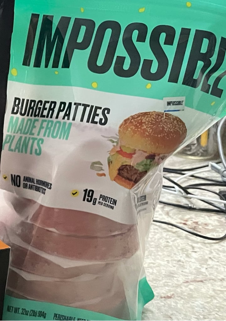 photo of Impossible Foods Impossible Burger Patties shared by @alohakini1 on  03 Oct 2021 - review