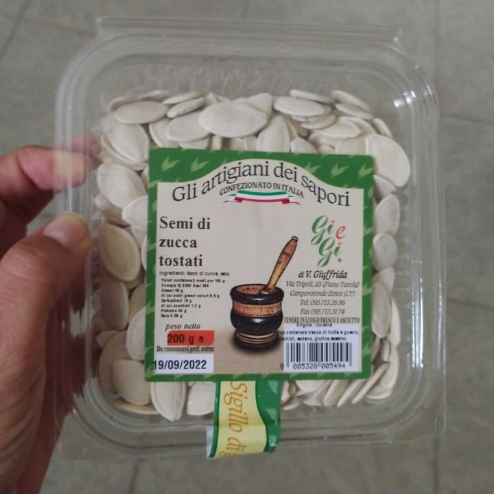 photo of Gli artigiani dei sapori Semi di zucca tostati shared by @istrice on  27 Mar 2022 - review