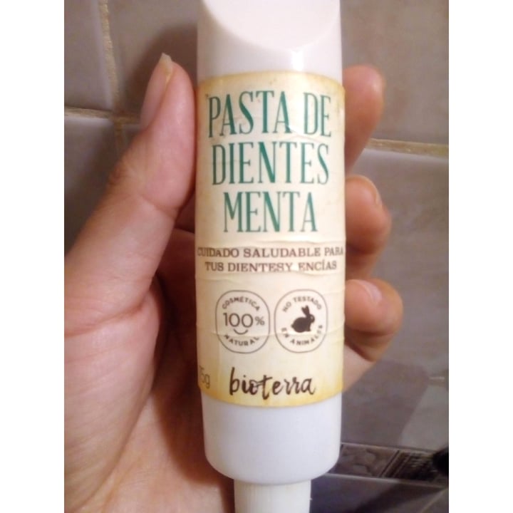 review photo of Bioterra Pasta De Dientes Menta shared by @vampifortheanimals on 20 Dec 2020 - review