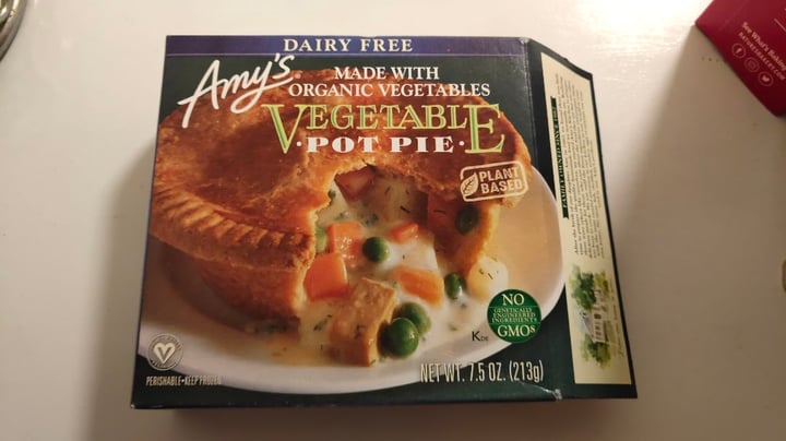 photo of Amy’s Dairy Free Vegetable Pot Pie shared by @stevenneoh on  01 Jan 2020 - review