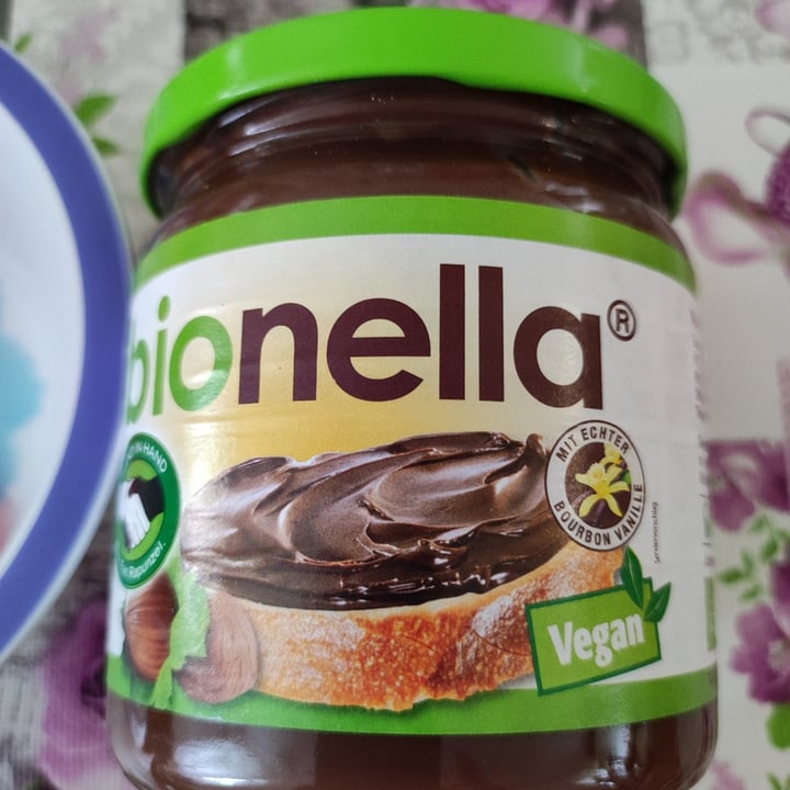 photo of Bionella Bionella Chocolate Spread Nuss-Nougat-Creme shared by @suzuna on  24 Jun 2022 - review
