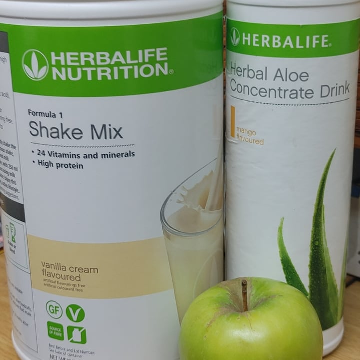 photo of Herbalife Nutrition Formula 1 Shake Mix shared by @antionnette on  05 Nov 2021 - review