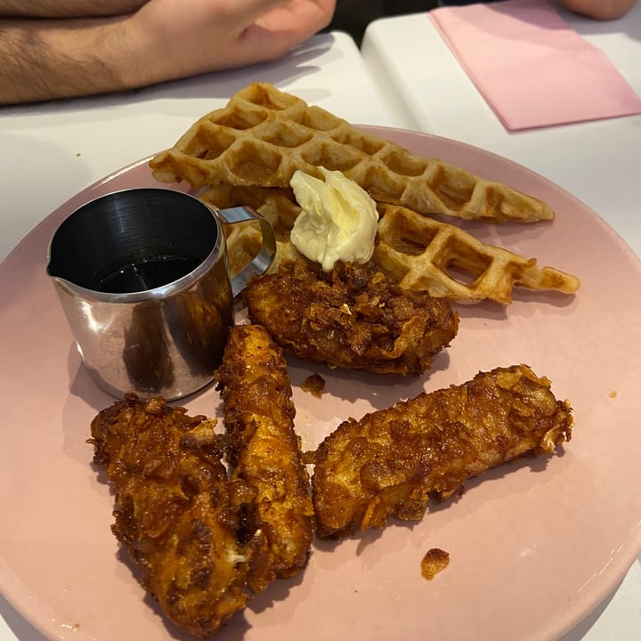 review photo of Deer Mama Vegan Mylk & Burger Bar Fried Chicken And Waffles shared by @rachepi on 21 Jul 2022 - review