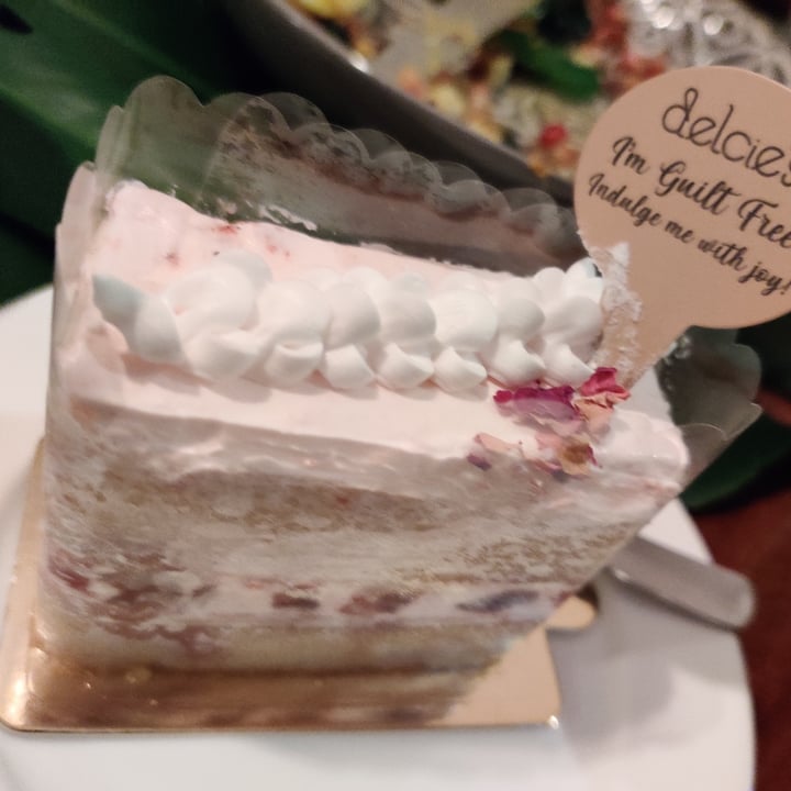 photo of Delcie's Desserts and Cakes Red forest shared by @fourdollars on  29 Nov 2020 - review