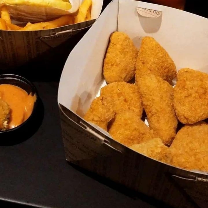 photo of VEGAN FOX Nuggets shared by @rutistecnocolor on  29 Aug 2021 - review