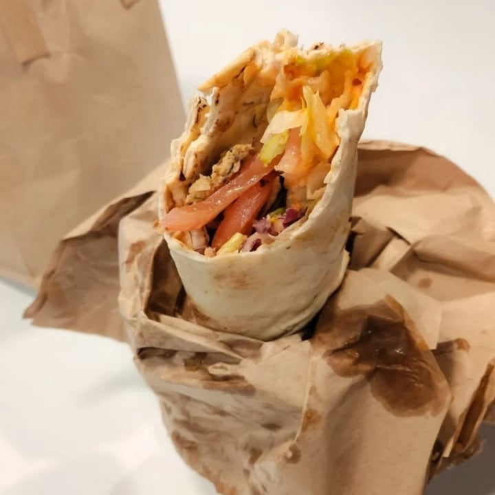 photo of Vegan Sandwich Co Chick*n Kebab shared by @signormusetto on  13 May 2022 - review