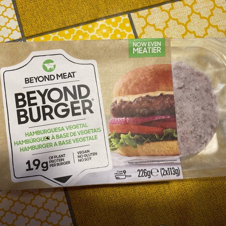 photo of Beyond Meat Beyond Burguer shared by @ga80 on  10 Dec 2022 - review