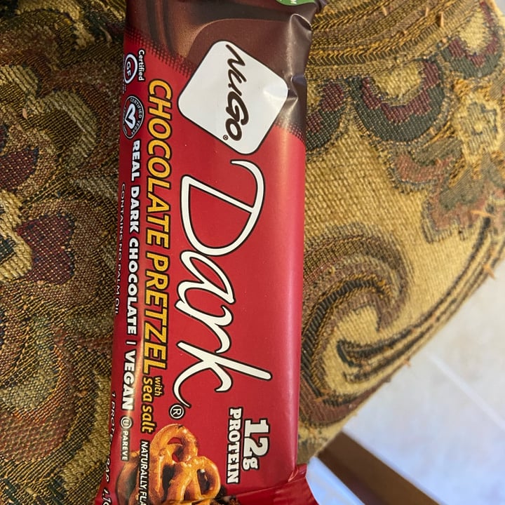 photo of NuGo Dark Chocolate Pretzel shared by @dkcfoh on  30 May 2022 - review