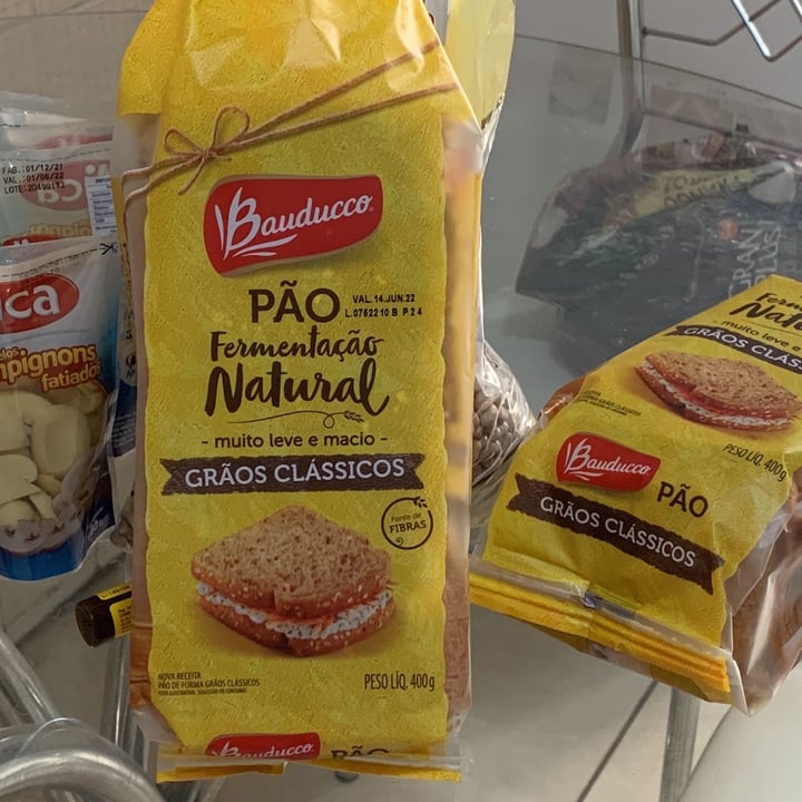 review photo of Bauducco Pão fermentação natural shared by @patriciapfr on 02 May 2022 - review