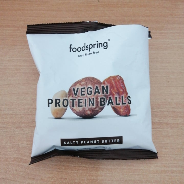 photo of Foodspring Vegan protein balls shared by @enrica92 on  25 May 2022 - review