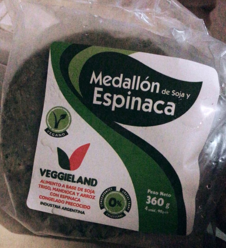 photo of Veggieland Medallon de Soja y Espinaca shared by @worldgreen on  29 Sep 2019 - review