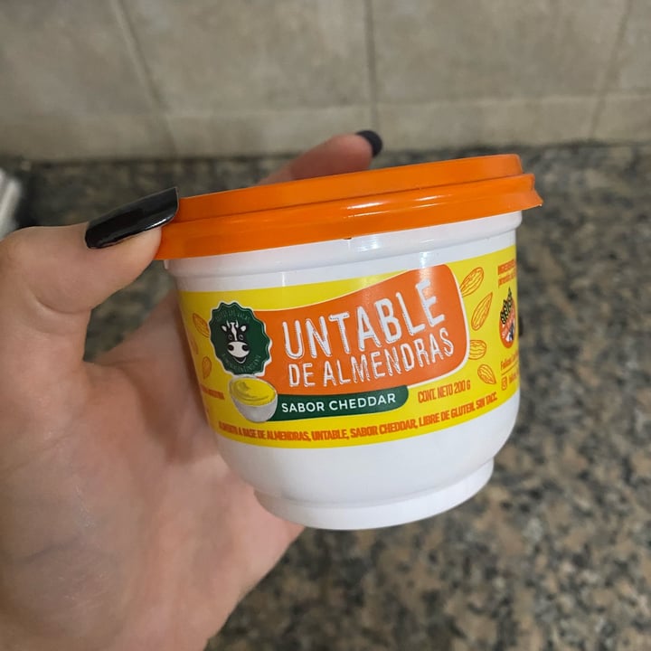 review photo of Felices Las Vacas Untable de Almendras Sabor Cheddar shared by @denisezeta on 10 Jan 2022 - review