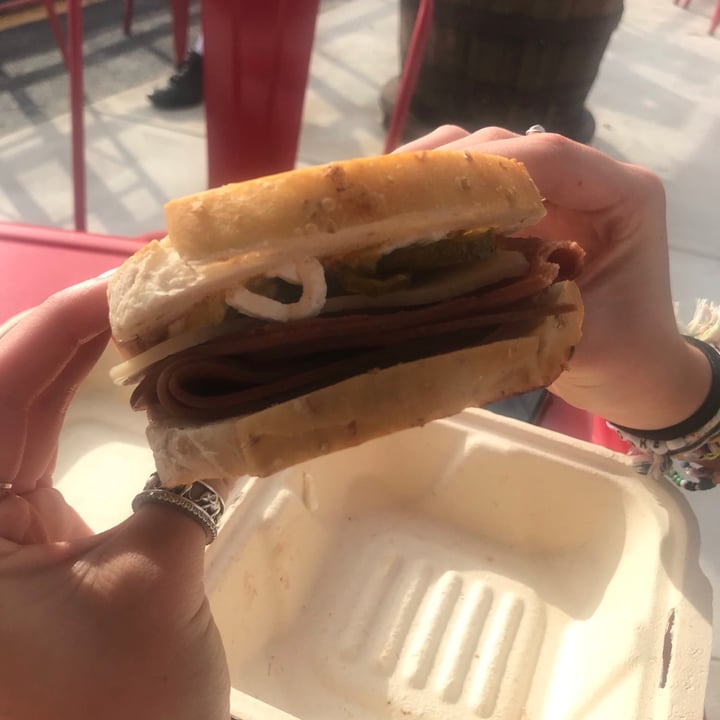 photo of Vida's Plant Based Butcher Hot Ham And Cheese shared by @abbymartin on  10 Oct 2020 - review
