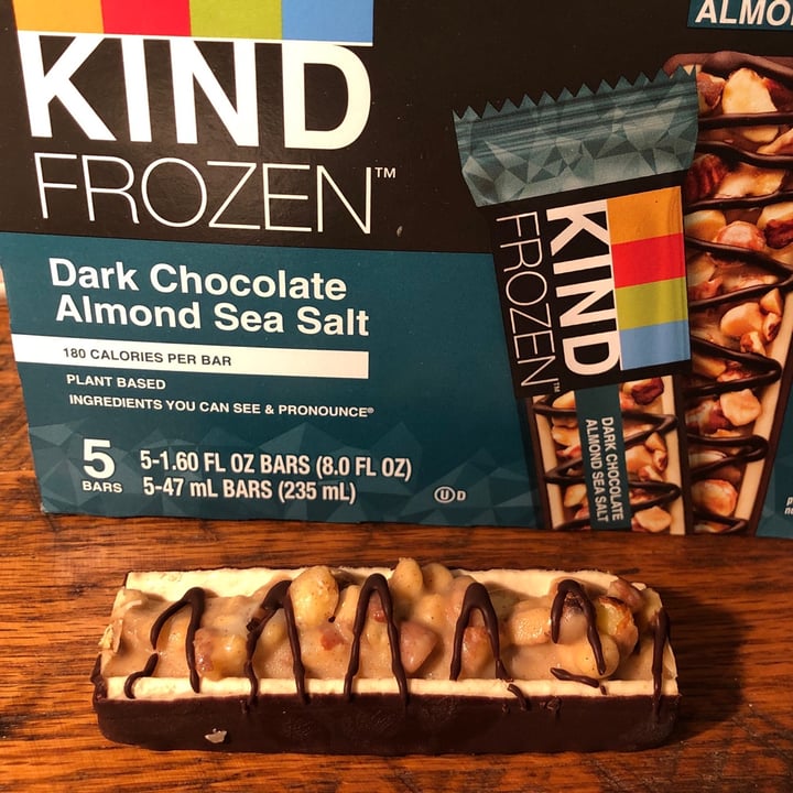 photo of KIND Dark Chocolate Almond Sea Salt shared by @ilovegoats on  15 Nov 2020 - review