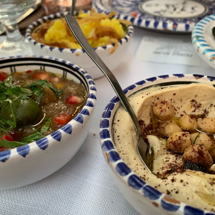 photo of Fairouz Hummus shared by @megmatt on  08 Mar 2022 - review