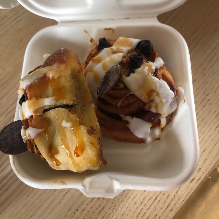 photo of Zilch Bakery & Deli Cinnabun shared by @thekuceisloose on  08 Apr 2021 - review