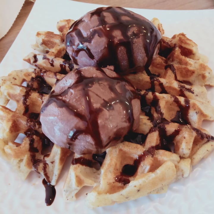 photo of Loving Nature Fortunate Coffee Cafe SG Waffle With A Scoop Of Ice Cream shared by @veganspicegirl on  13 Dec 2021 - review