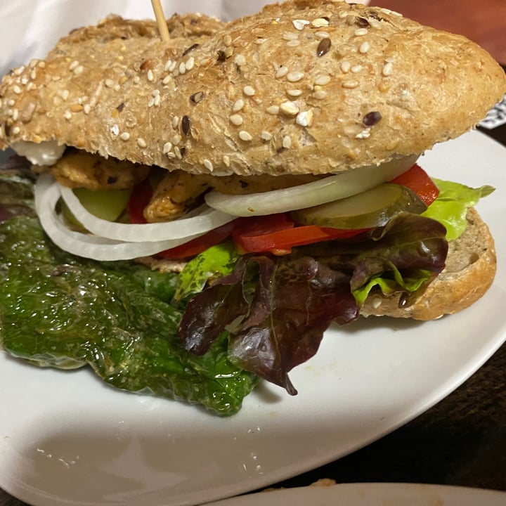 photo of Petit Vegan sandwich heura shared by @nuriag on  18 Jul 2021 - review