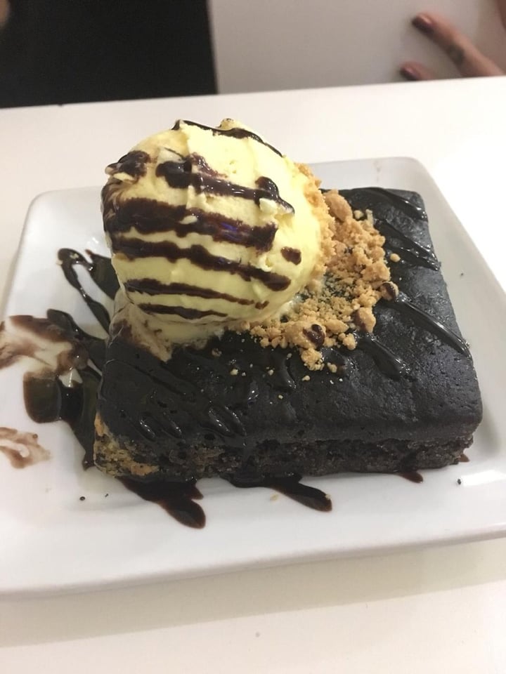 photo of Loving Hut Microcentro Brownie con helado shared by @lauchis on  17 Jul 2019 - review