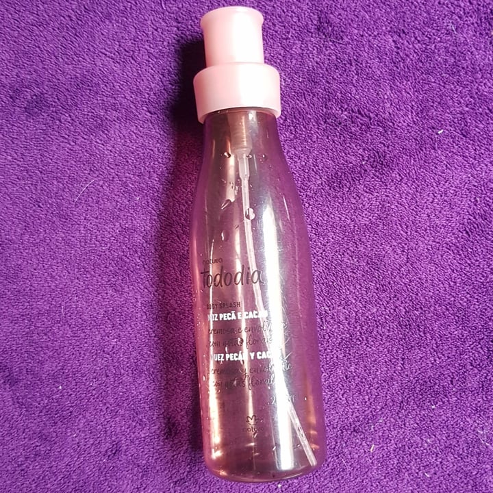 photo of Natura Todo dia body splash noz pecã e cacau shared by @lalisloureiro on  04 Dec 2021 - review