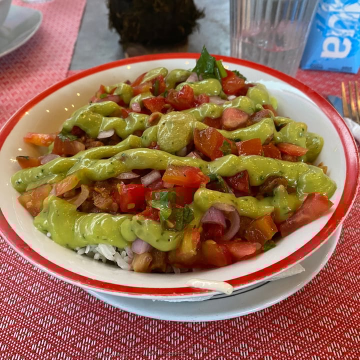 review photo of Fresh Fresh Cafe SD Vegetarian Tex Mex Bowl shared by @alejaduquev on 19 Jul 2021 - review