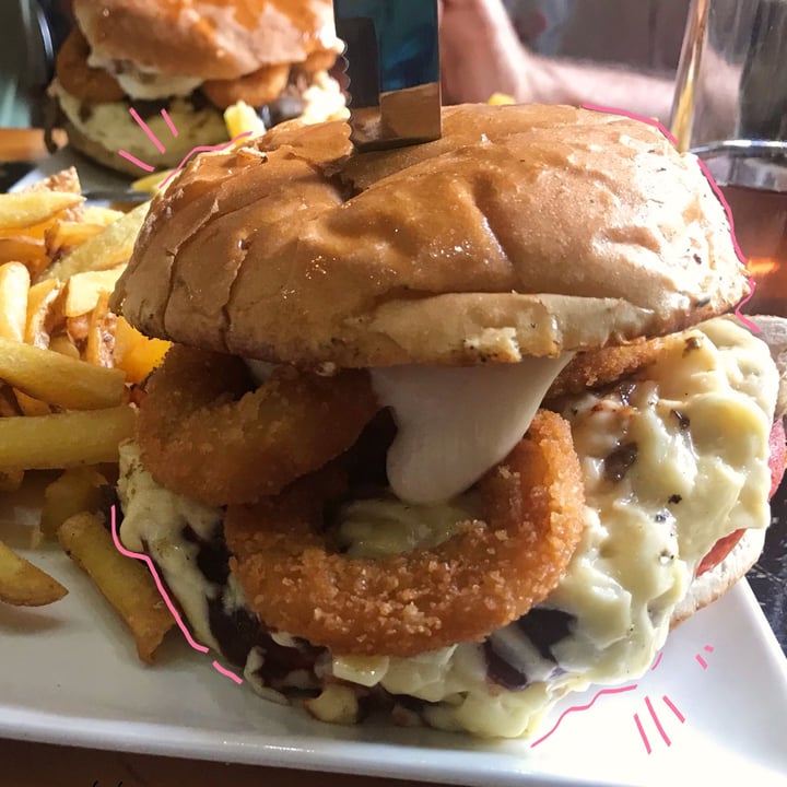 review photo of Vegan Dealer Big Boy shared by @secuatro on 20 May 2020 - review