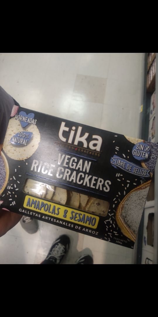 photo of Tika Vegan Rice Crackers Hierbas Frescas shared by @javikunn on  10 Feb 2020 - review