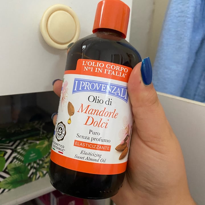 review photo of I Provenzali Olio di Mandorle Dolci shared by @martalombardi on 14 Jul 2022 - review