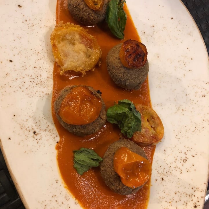 photo of Rifugio Romano Polpette Proteiche Con Crema Di Pomodorino Arrostito shared by @cbasso on  14 Mar 2022 - review