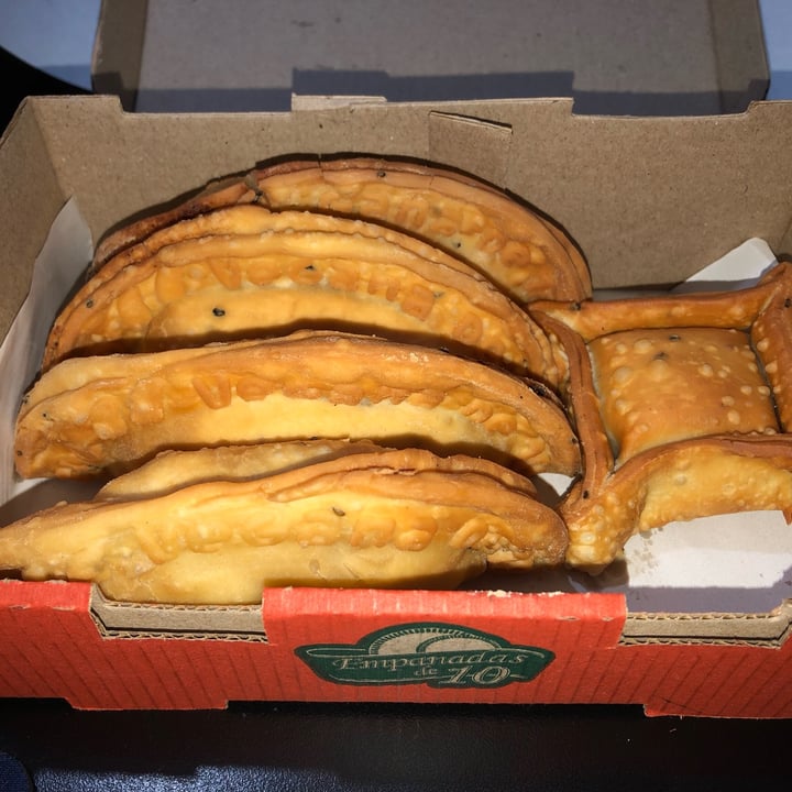 photo of Empanadas de 10 Empanada De Jamón Y Queso shared by @silvanabaritski on  04 Sep 2022 - review