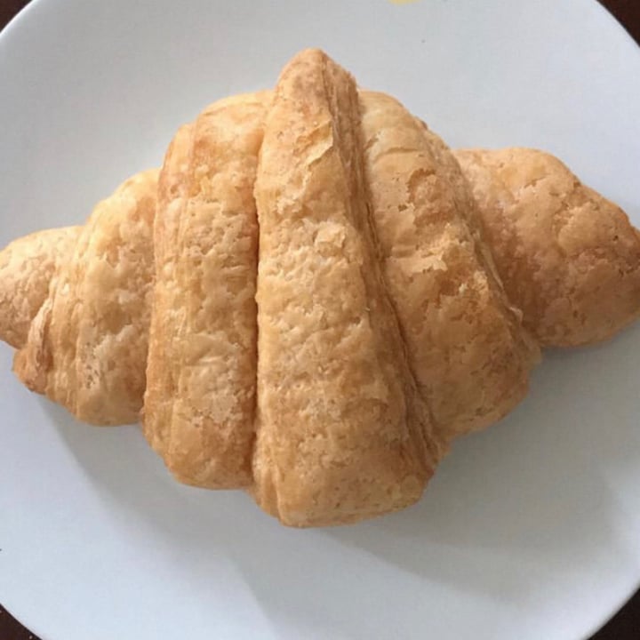 photo of Miga Vegana Croissant shared by @veganmarcy on  21 Aug 2020 - review