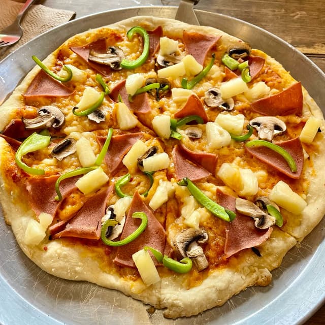 Photo of the dish “Pizza hawaiana vegana”
