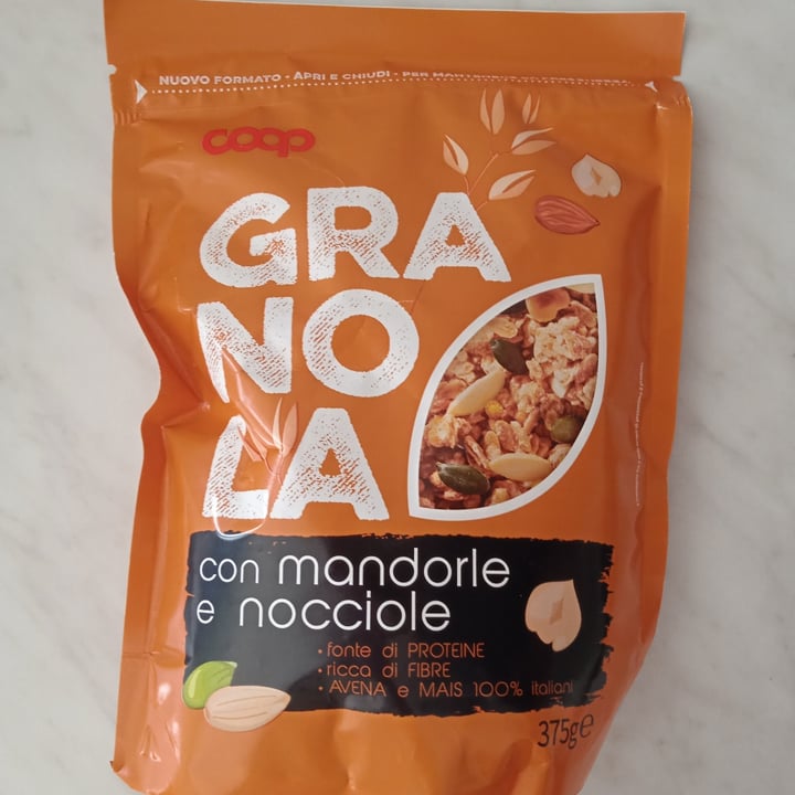 photo of coop granola shared by @zaris on  11 Sep 2022 - review