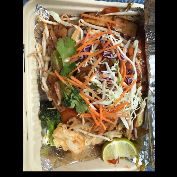 photo of Thai Vegan Pad Thai shared by @megplant on  23 Apr 2020 - review