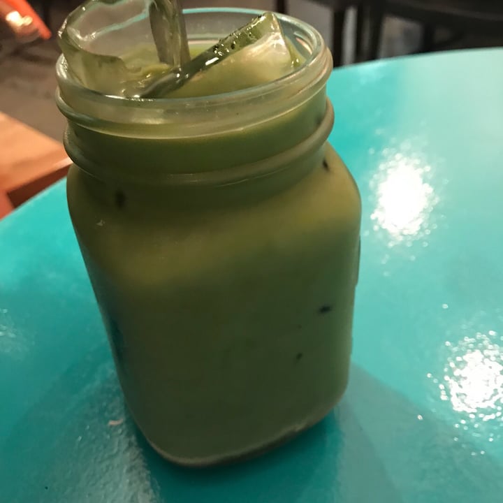 photo of Well Dressed Salad Bar Matcha Latte shared by @opheeeliaaa on  26 Oct 2019 - review