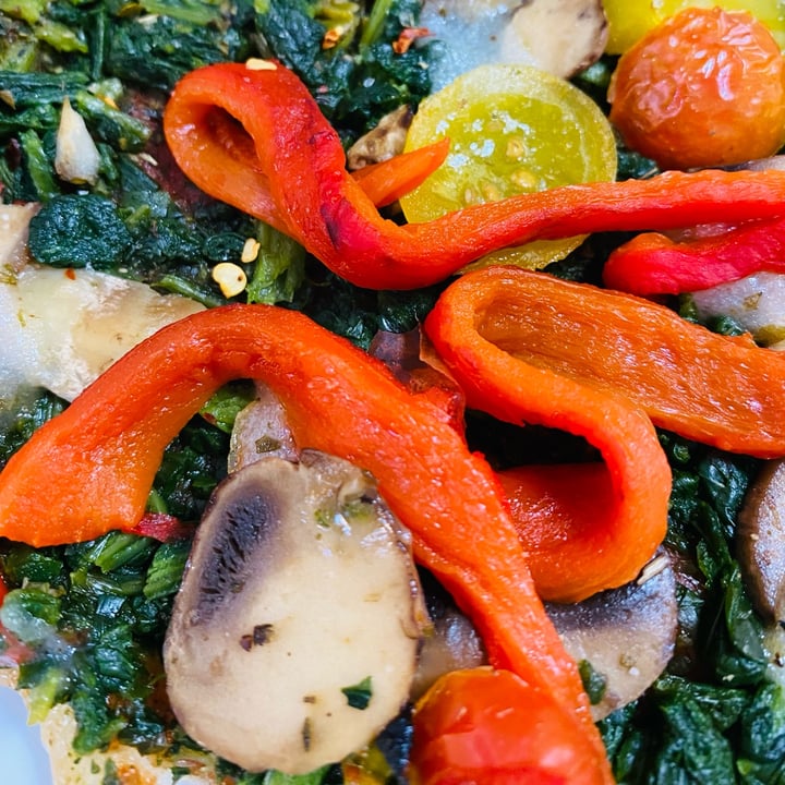 review photo of Vemondo Pizza vegana alle verdure shared by @giorgiaslifeofficial on 28 Jul 2022 - review