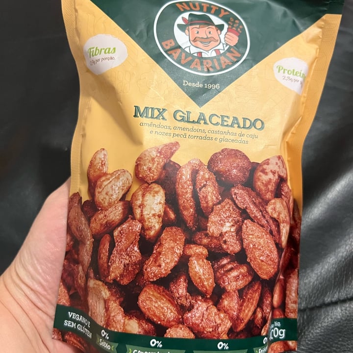 review photo of Nutty Bavarian Mix premium shared by @naiaralsribeiro on 14 Jun 2022 - review