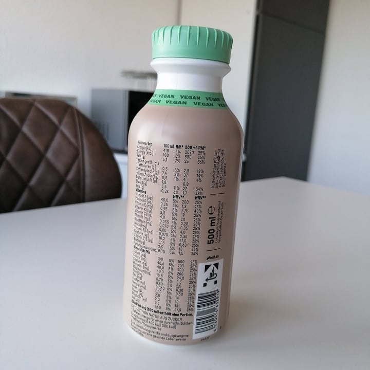 review photo of Yfood This is Food Vegan Coffee shared by @charlieoderso on 16 May 2022 - review