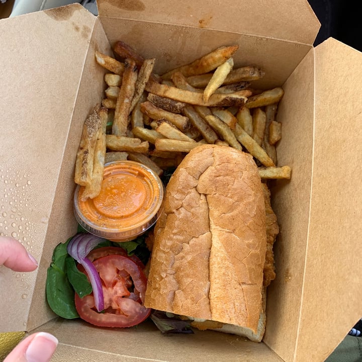 photo of Vertical Diner Breaded chicken ranch sandwich shared by @lbade on  07 Jul 2020 - review