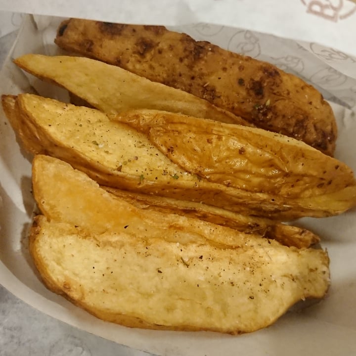 photo of Burger 54 Papas fritas Rústicas shared by @m4rtii on  11 Oct 2021 - review