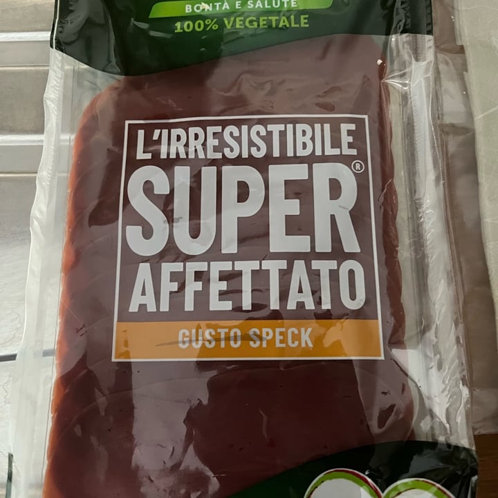 photo of Valsoia L’irresistibile super affettato Gusto speck shared by @francescazeta on  27 Aug 2022 - review